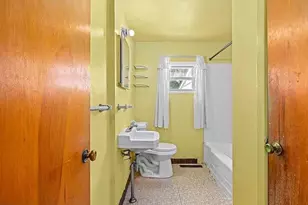 404 Franklin Rd, Glassboro, NJ 08028 - Photo 9