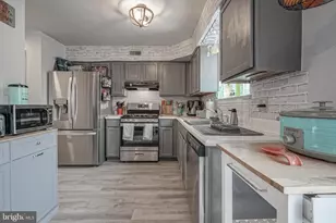 153 Pendragon Way, Mantua, NJ 08051 - Photo 3