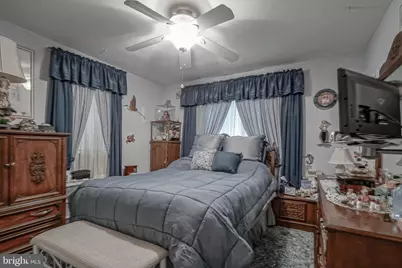 323 Florence Boulevard, Monroe Township, NJ 08094 - Photo 13
