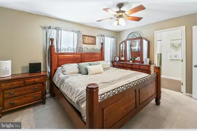 117 Robins Run W, Swedesboro, NJ 08085 - Photo 5