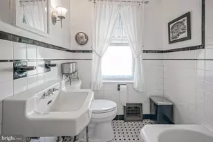 414 W Centre St, Woodbury, NJ 08096 - Photo 31