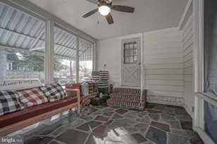 414 W Centre St, Woodbury, NJ 08096 - Photo 21