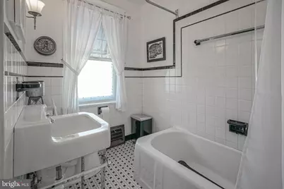 414 W Centre Street, Woodbury, NJ 08096 - Photo 29