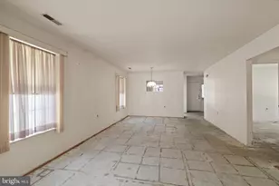 20 Lakebridge Dr, Woodbury, NJ 08096 - Photo 9