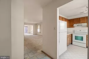 20 Lakebridge Dr, Woodbury, NJ 08096 - Photo 5