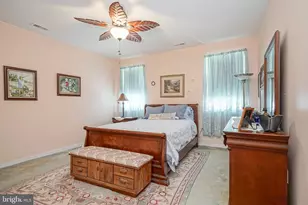 425 Periwinkle Dr, Woodbury, NJ 08096 - Photo 15