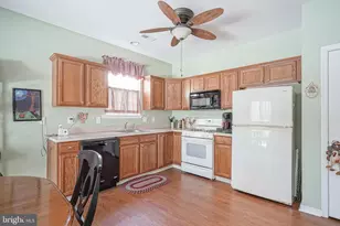 425 Periwinkle Dr, Woodbury, NJ 08096 - Photo 9