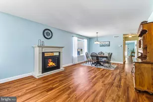 241 Gaunt Dr, East Greenwich Township, NJ 08056 - Photo 3