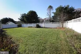 549 Maidstone Dr, Monroe Township, NJ 08094 - Photo 11