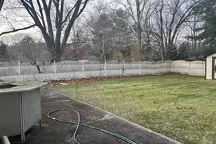 546 Greenbriar Dr, Monroe Township, NJ 08094 - Photo 5