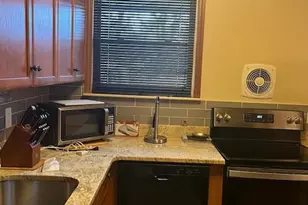 546 Greenbriar Dr, Monroe Township, NJ 08094 - Photo 3