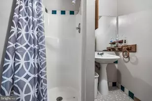 1025 Linden Ave, Monroe Township, NJ 08094 - Photo 49