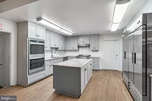 1025 Linden Ave, Monroe Township, NJ 08094 - Photo 21