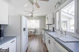 153 Lakeside Ave, Franklin Township, NJ 08322 - Photo 9