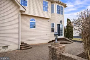 109 Karenlynn Dr, Franklin Township, NJ 08322 - Photo 9