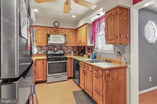 224 W Underwood Ave, West Deptford, NJ 08096 - Photo 3