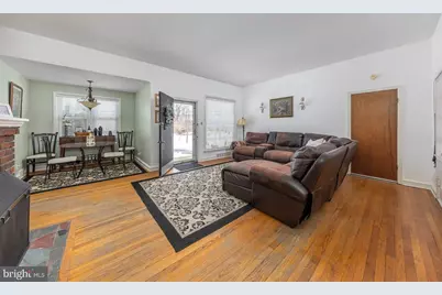 643 W Jersey Avenue, Woodbury Heights, NJ 08097 - Photo 5