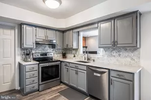 308 Thackeray Ln, Monroe Township, NJ 08094 - Photo 11