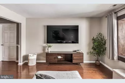 308 Thackeray Lane, Monroe Township, NJ 08094 - Photo 5