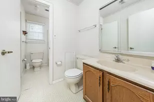 27 Lakebridge Dr, Woodbury, NJ 08096 - Photo 13