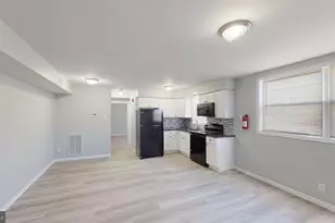 910 Gateway Blvd, Westville, NJ 08093 - Photo 11