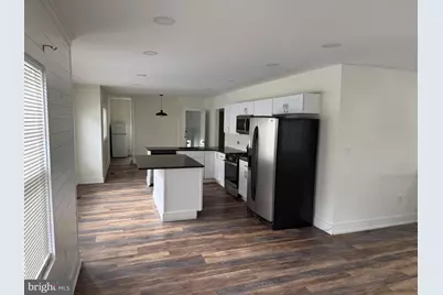 132 Walnut Street, Westville, NJ 08093 - Photo 5