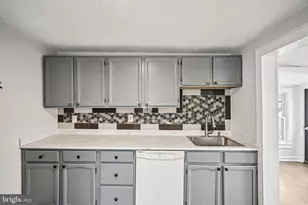 320 Billingsport Rd, Paulsboro, NJ 08066 - Photo 17