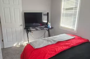 20 E Buck St, Paulsboro, NJ 08066 - Photo 11