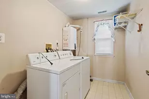 77 Maple Leaf Cir, Sewell, NJ 08080 - Photo 25