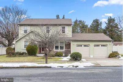 127 Hampshire Drive, Woodbury, NJ 08096 - Photo 1