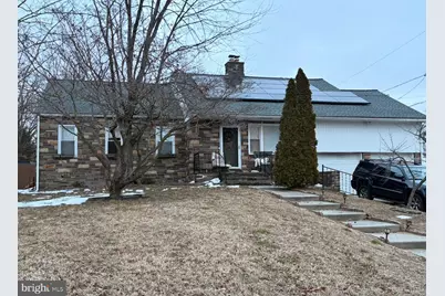 955 Hessian, West Deptford, NJ 08093 - Photo 1