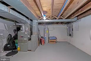 955 Hessian, West Deptford, NJ 08093 - Photo 41