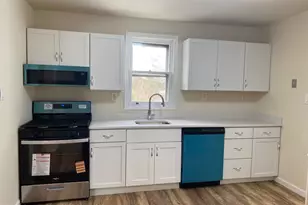 1747 Herbert Blvd, Monroe Township, NJ 08094 - Photo 5