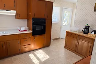 310 Oakwood Dr, Newfield, NJ 08344 - Photo 5