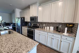 26 Peacock Cir, Sewell, NJ 08080 - Photo 5