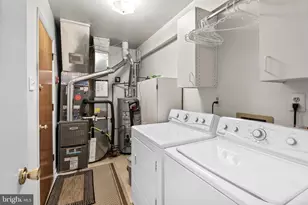 221 Martinique Dr, Monroe Township, NJ 08094 - Photo 25