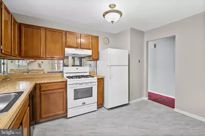 221 Martinique Drive, Monroe Township, NJ 08094 - Photo 7