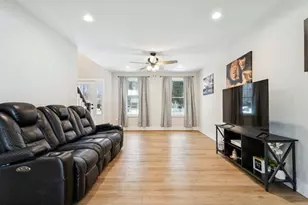 926 Spruce Ln, Monroe Township, NJ 08094 - Photo 5