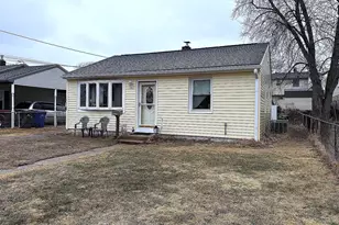 805 Crozier Ave, National Park, NJ 08063 - Photo 1