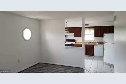 581 Fishpond Road #UP, Glassboro, NJ 08028 - Photo 3