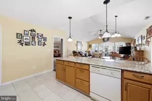 531 Riviera Dr, Monroe Township, NJ 08094 - Photo 9