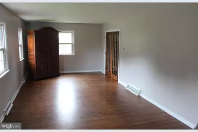 216 Georgetown Road, Glassboro, NJ 08028 - Photo 9