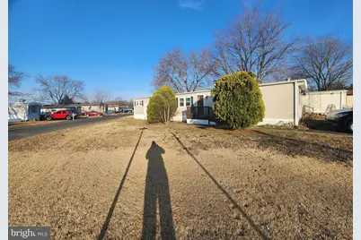 302 Arizona Ave, Monroe Township, NJ 08094 - Photo 1