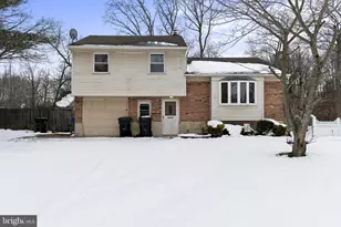395 Montgomery Dr, Mantua, NJ 08051 - Photo 1