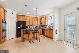 308 Staunton Ct, Monroe Township, NJ 08094 - Photo 9
