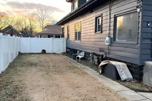 561 Billings Ave, Paulsboro, NJ 08066 - Photo 3