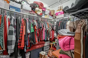 910 Thoreau Ln, Monroe Township, NJ 08094 - Photo 25