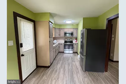 41 4th Street #B, Franklin Township, NJ 08322 - Photo 11