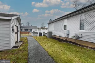 307 Beech Ave, Woodbury Heights, NJ 08097 - Photo 11