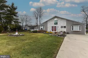 307 Beech Ave, Woodbury Heights, NJ 08097 - Photo 3